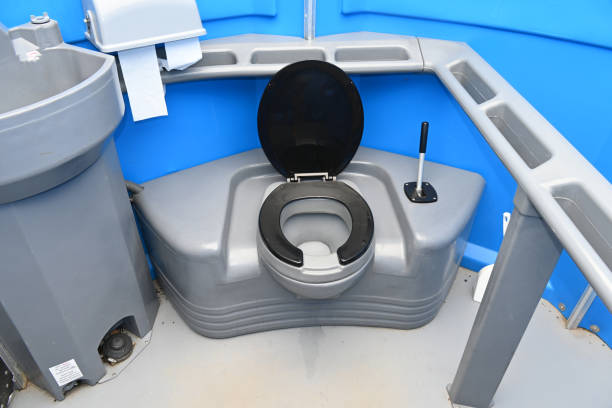 Best Portable restroom trailer rental  in Mcarthur, OH
